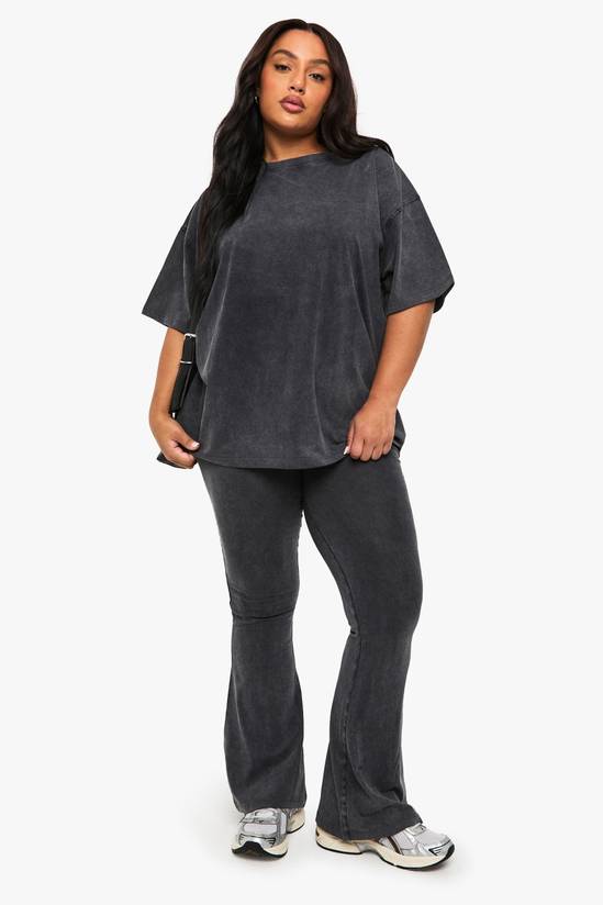 boohoo Plus Acid Wash Flared Legging 3