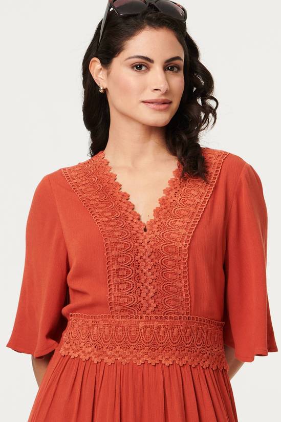 Izabel London Lace Trim Tiered 1/2 Sleeve Maxi Dress 2