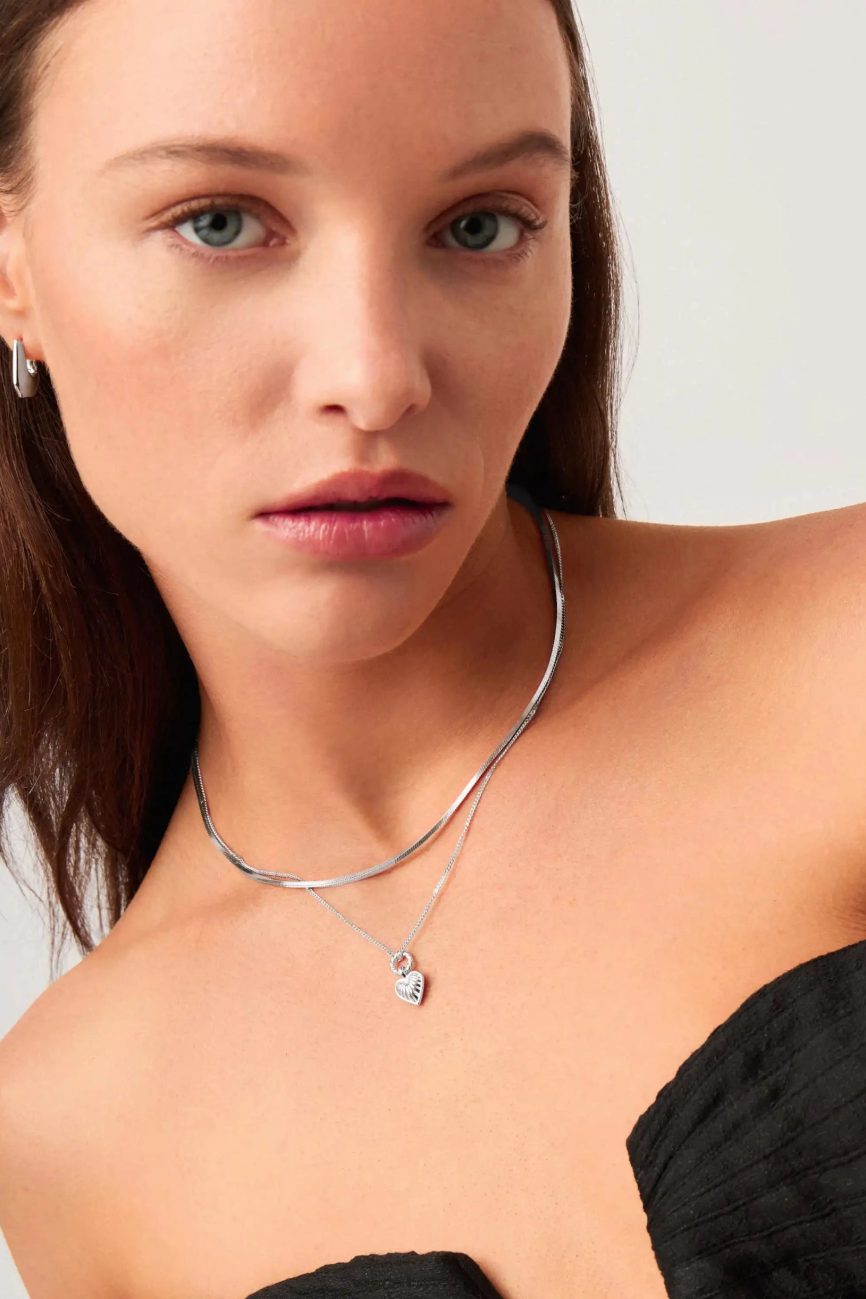 Mini Ridge Heart Charm Pendant Necklace | Sterling Silver Necklaces Missoma